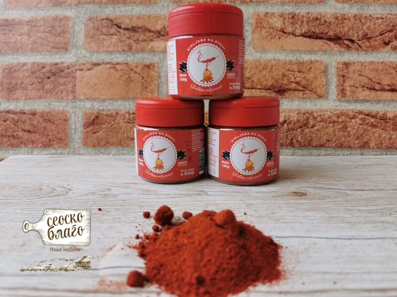 dimljena slatka mlevena paprika