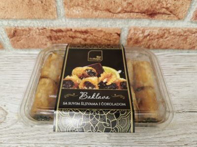 Baklava sa suvim šljivama i čokoladom